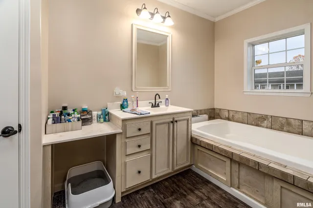 $274,900 | 5673 Arctic Fox Drive, Carterville, IL 62918