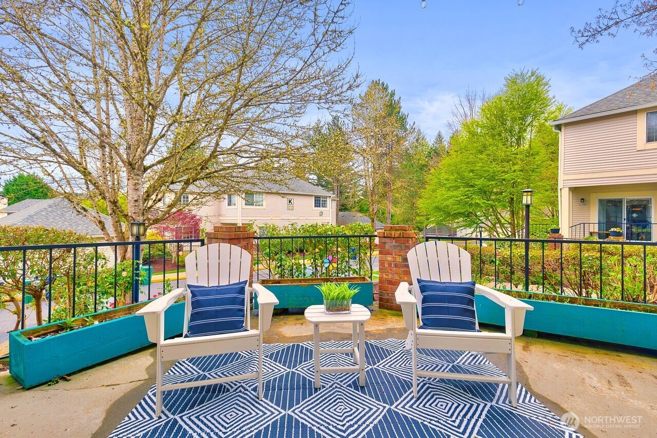 10909 Avondale Road Northeast, Unit P161 Redmond, WA 98052 - Photo 16 of 18