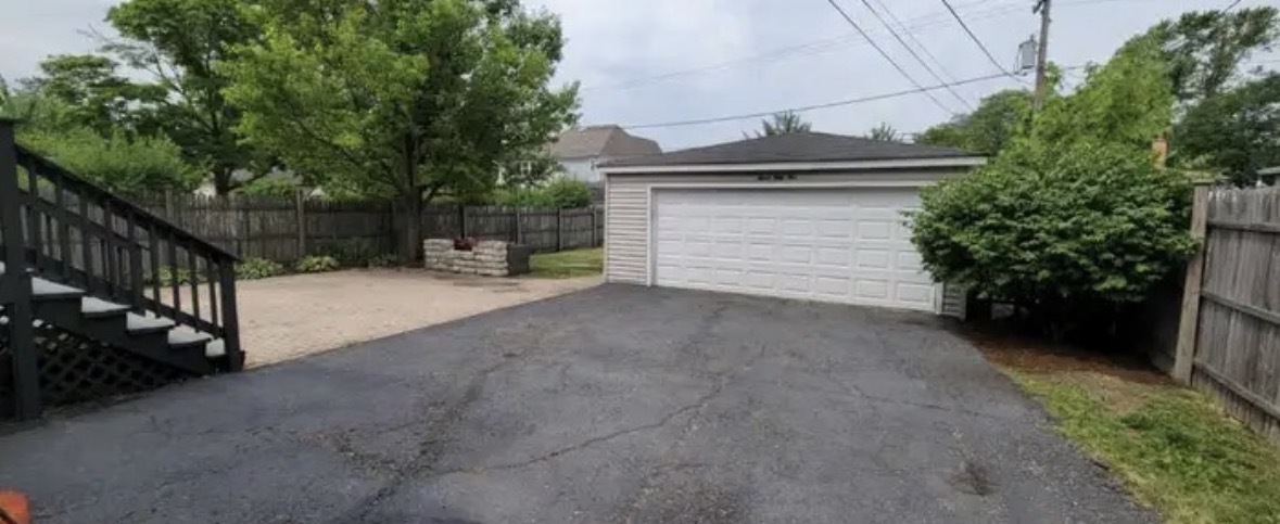 754 Spring Road Elmhurst, IL 60126 - Photo 31 of 32 a view of backyard and entertaining space