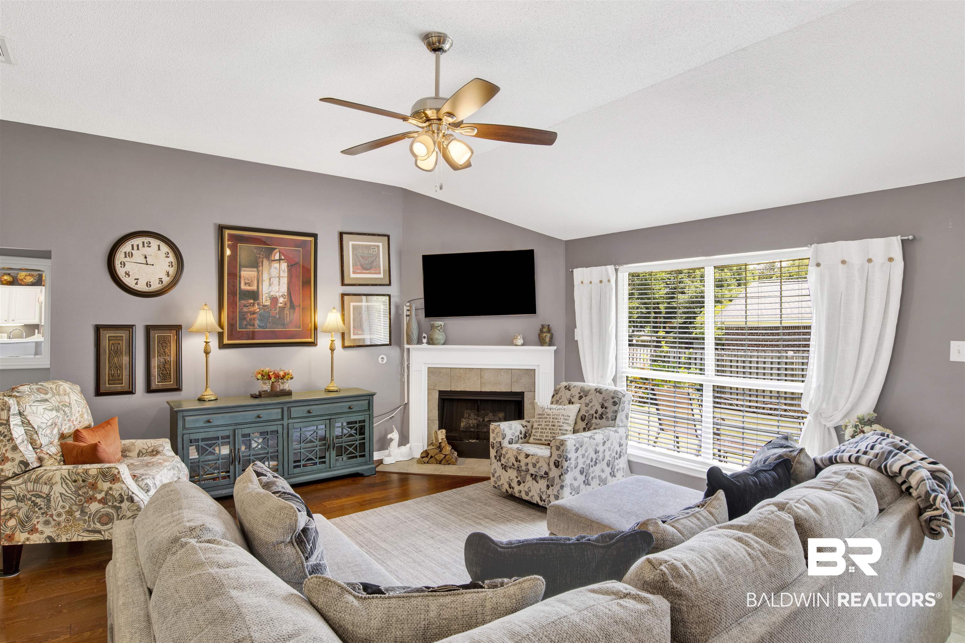 29153 Canterbury Road Daphne, AL 36526 - Photo 9 of 24 Great Room