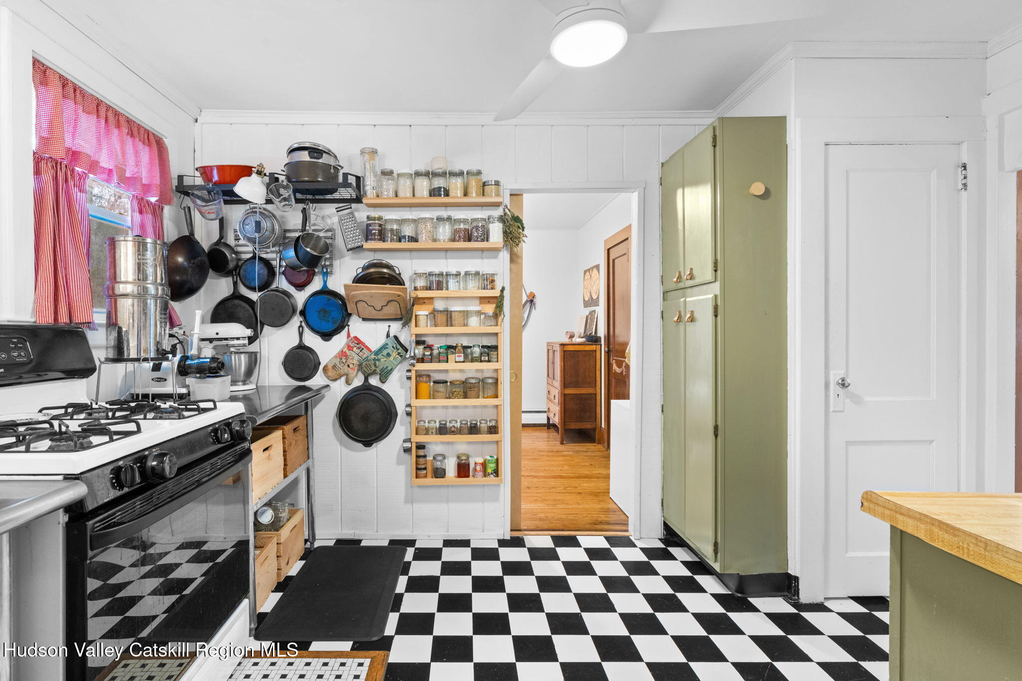 284 Sheldon Hill Road Olivebridge, NY 12461 - Photo 15 of 29 a walk in closet and window in a room