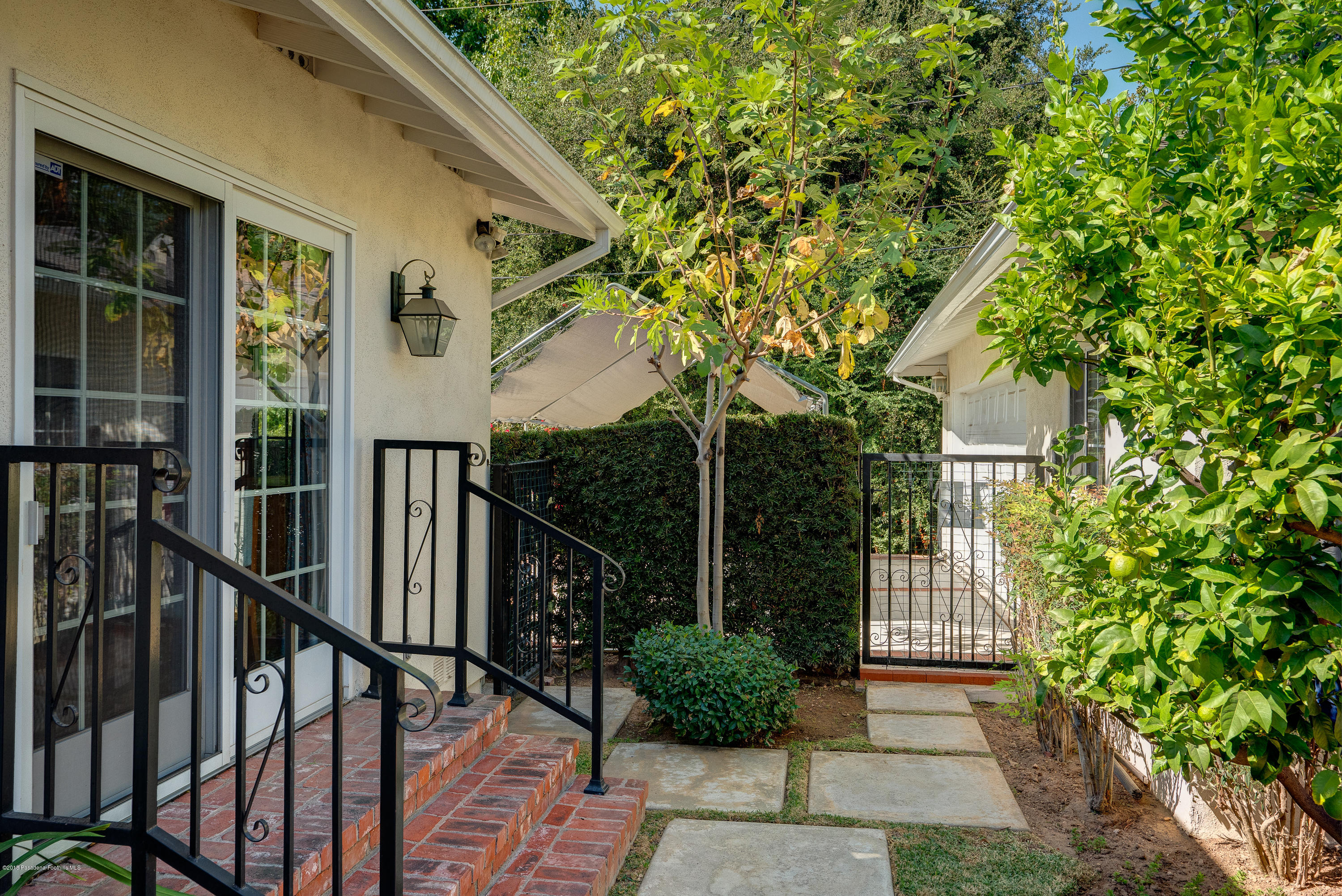 2585 Catherine Road Altadena, CA 91001 - Photo 33 of 36 egpimaging_2585Catherine_036_MLS