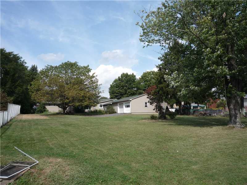3743 Windover Road Murrysville, PA 15668 - Photo 21 of 25 Yard/Garden. Flat! That is exactly what this yard is. Double lot that is completely fenced in, with gorgeous mature trees. If you love the outdoors and gardening, this is the home for you.