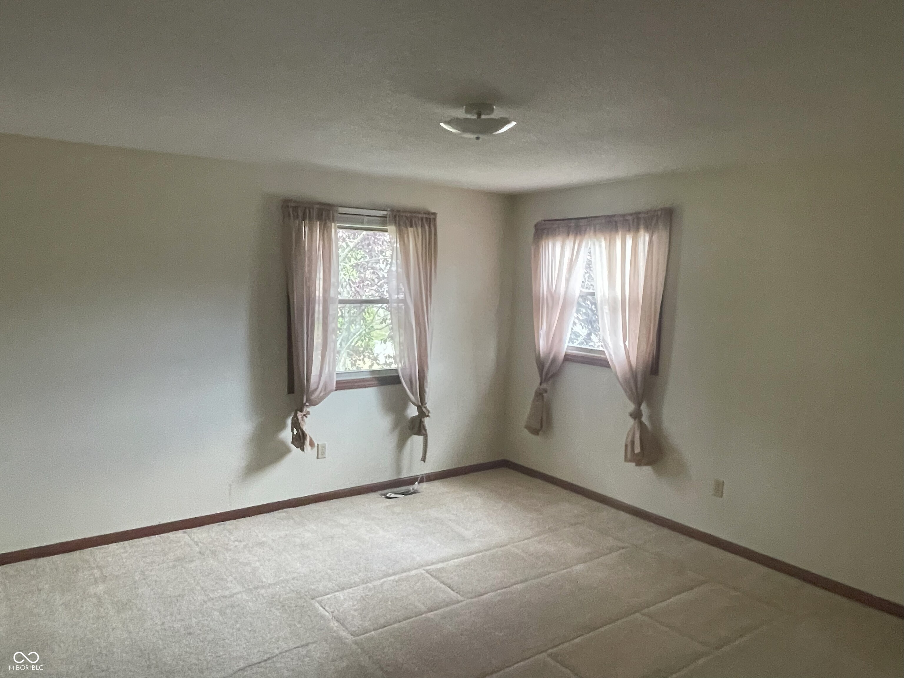 810 East McKenzie Road Greenfield, IN 46140 - Photo 11 of 15 Gallery Image 11