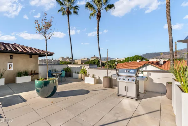 $1,269,000 | 139 South Oak Knoll Avenue, Unit 203, Pasadena, CA 91101