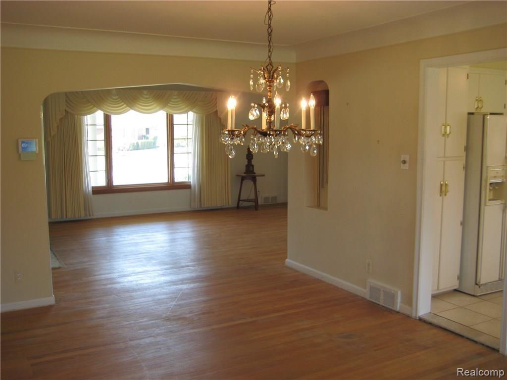 1300 North Renaud Road Grosse Pointe, MI 48236 - Photo 7 of 14 IMG_1675.JPG