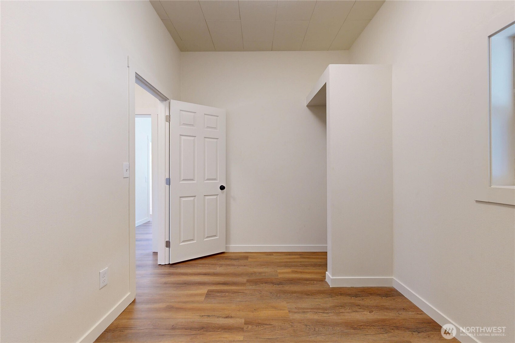 611 Southwest 3rd Street Pendleton, OR 97801 - Photo 15 of 21 a view of an empty room with wooden floor and closet