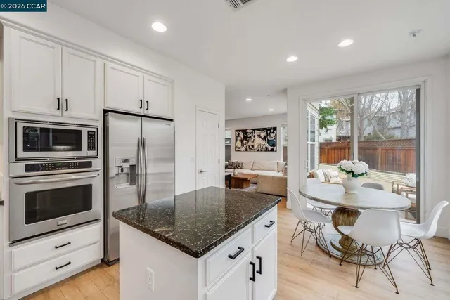 $1,590,000 | 942-942 Monet Circle, Walnut Creek, CA 94597