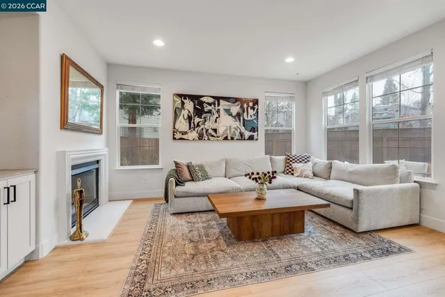 $1,590,000 | 942-942 Monet Circle, Walnut Creek, CA 94597