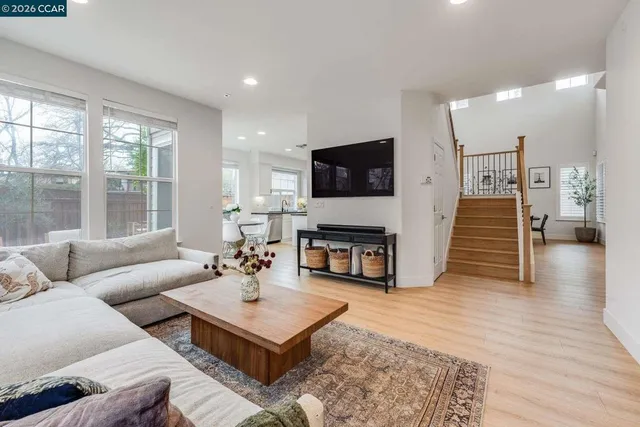 $1,590,000 | 942-942 Monet Circle, Walnut Creek, CA 94597