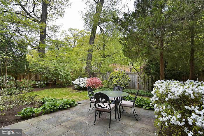 7124 Greentree Road Bethesda, MD 20817 - Photo 21 of 24 Exterior (Rear)