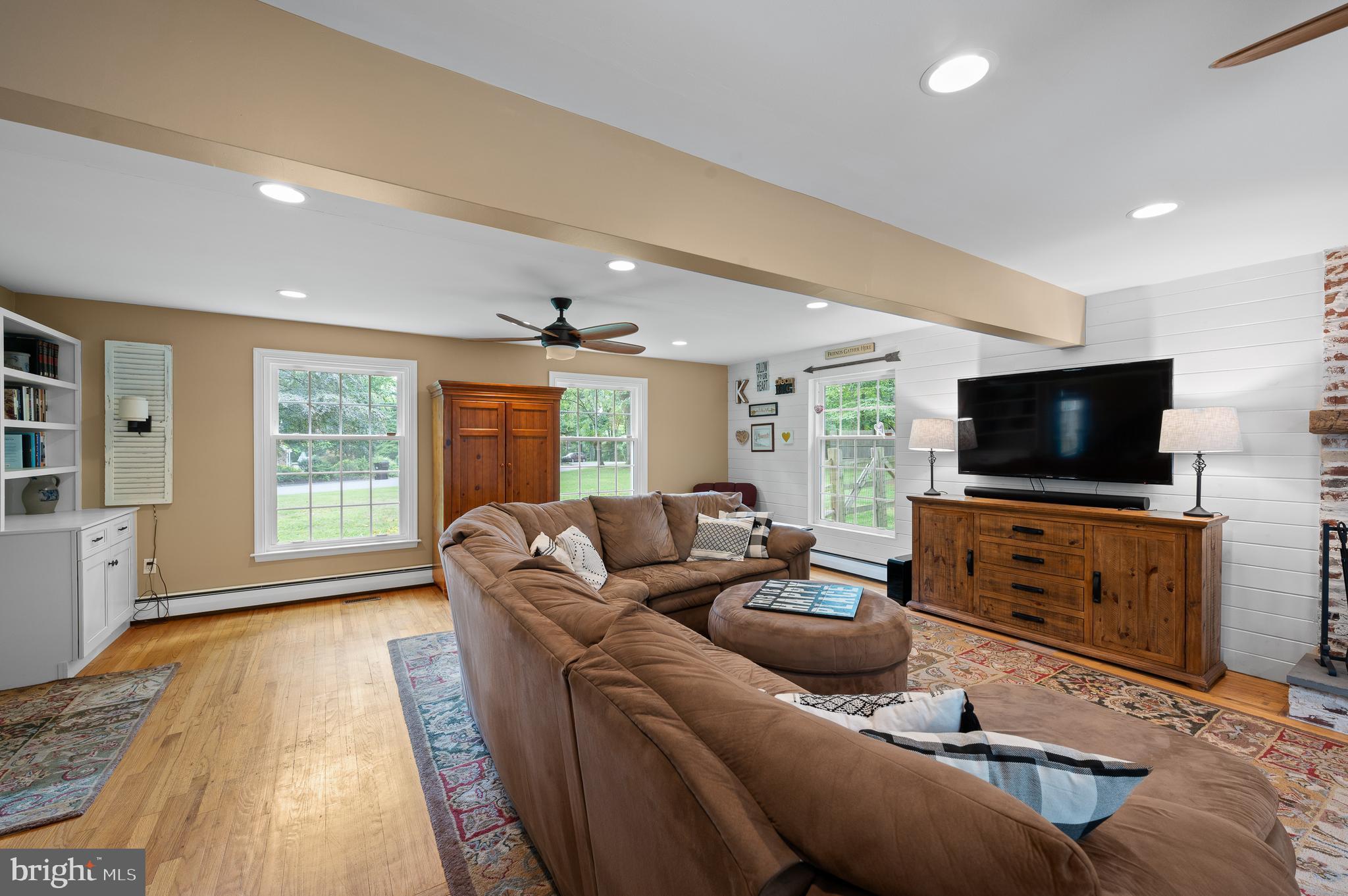 480 Highview Drive Wayne, PA 19087 - Photo 5 of 67 Hardwood floors throughout