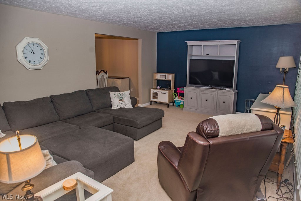 515 Everhard Road Southwest North Canton, OH 44709 - Photo 3 of 31 Gallery Image 3