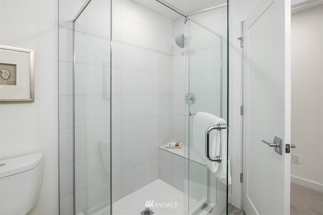 802 North 46th Street Seattle, WA 98103 - Photo 17 of 24 Gallery Image 17