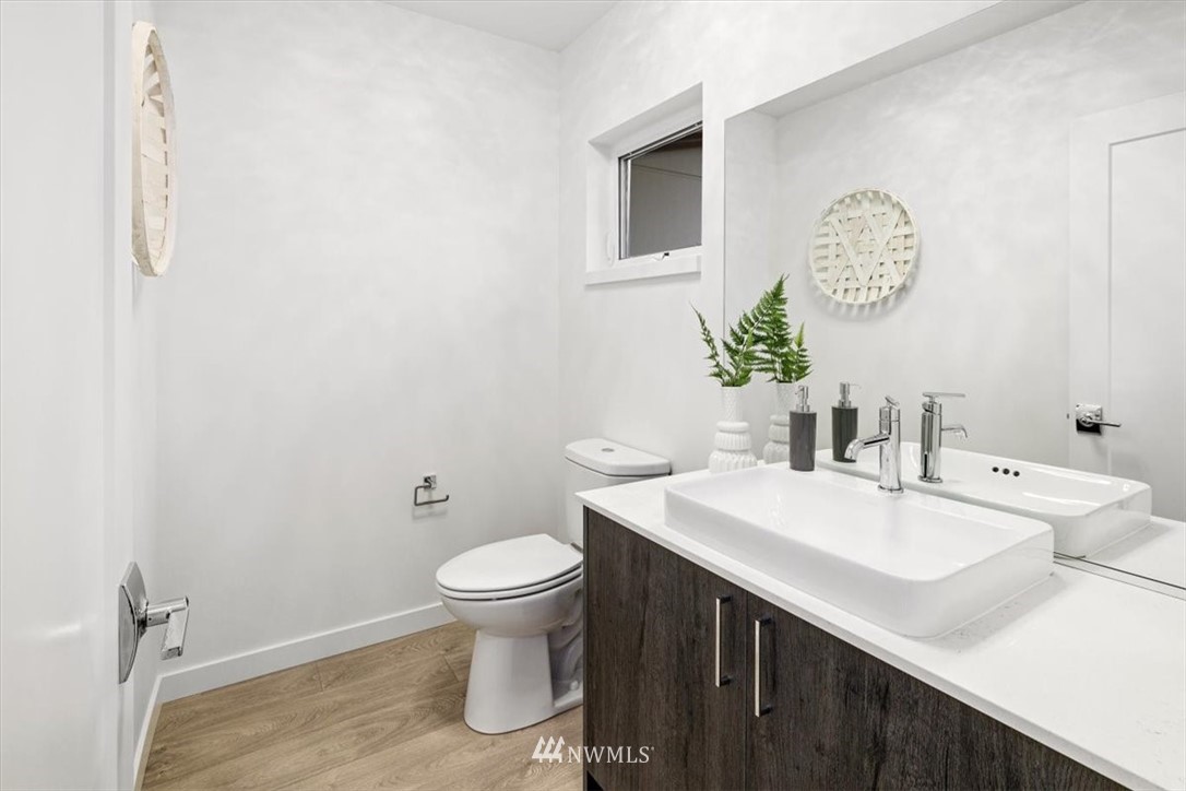 802 North 46th Street Seattle, WA 98103 - Photo 20 of 24 Gallery Image 20