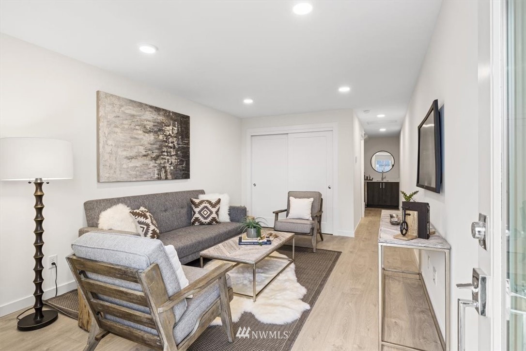 802 North 46th Street Seattle, WA 98103 - Photo 7 of 24 Gallery Image 7