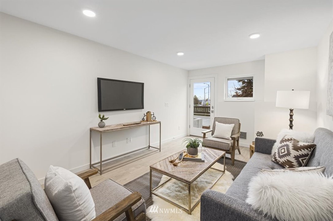 802 North 46th Street Seattle, WA 98103 - Photo 8 of 24 Gallery Image 8