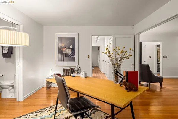 $1,398,000 | 10 Burdeck Court, Oakland, CA 94602