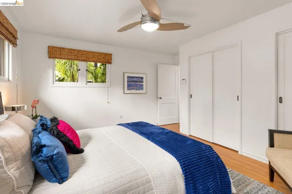 $1,398,000 | 10 Burdeck Court, Oakland, CA 94602