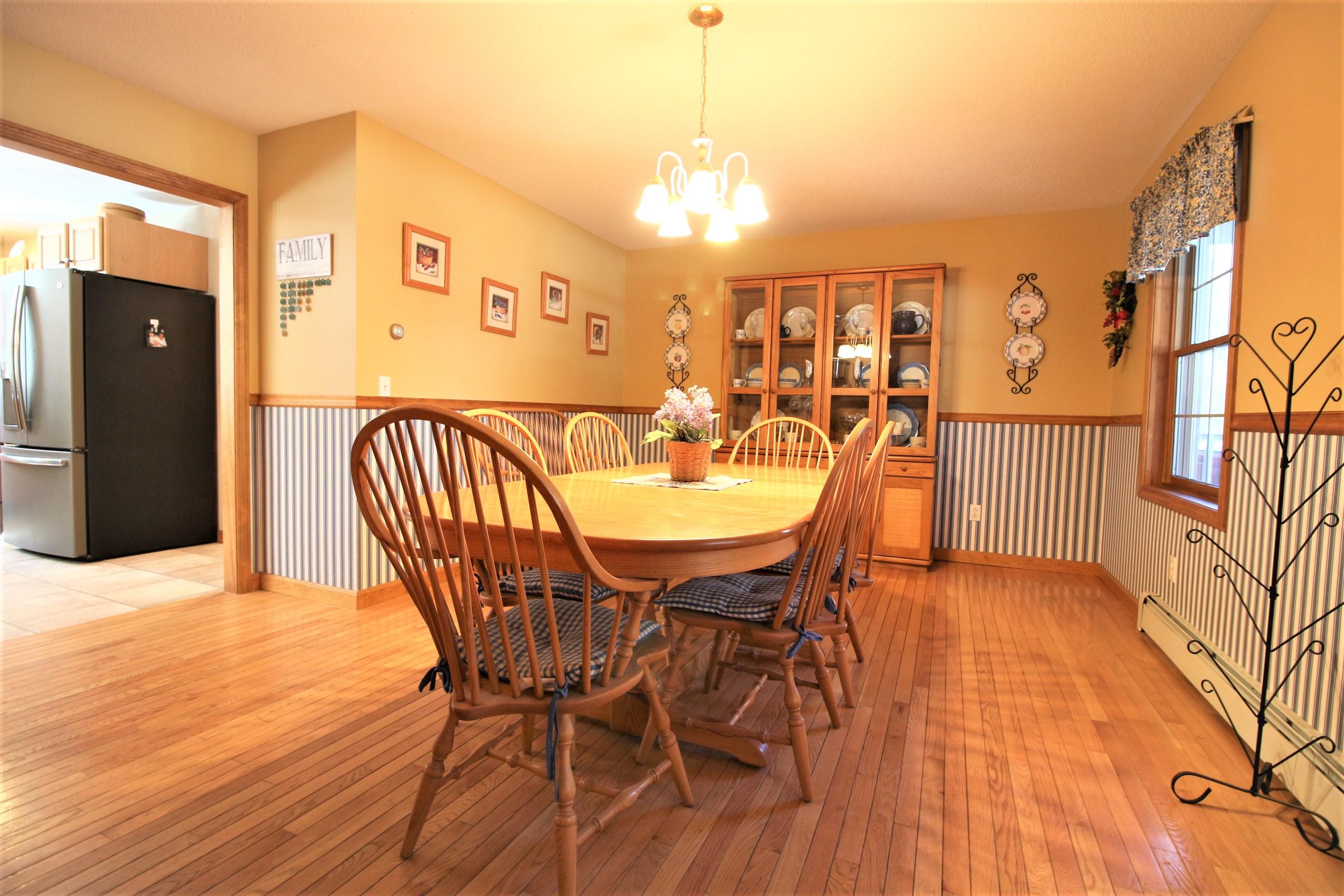 162 Spring Road Pittsfield, ME 04967 - Photo 13 of 58 Formal dining