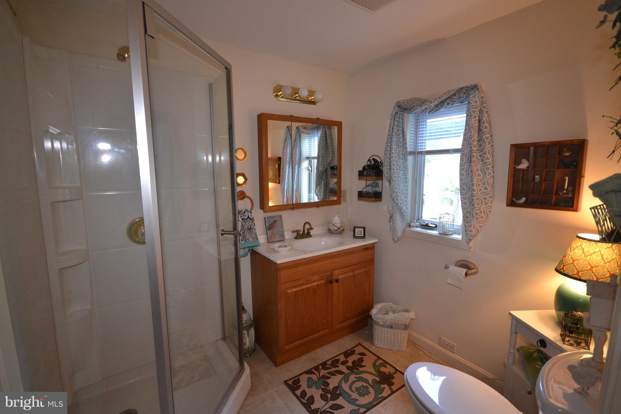 2423 Mayberry Road Westminster, MD 21158 - Photo 14 of 30 Bath