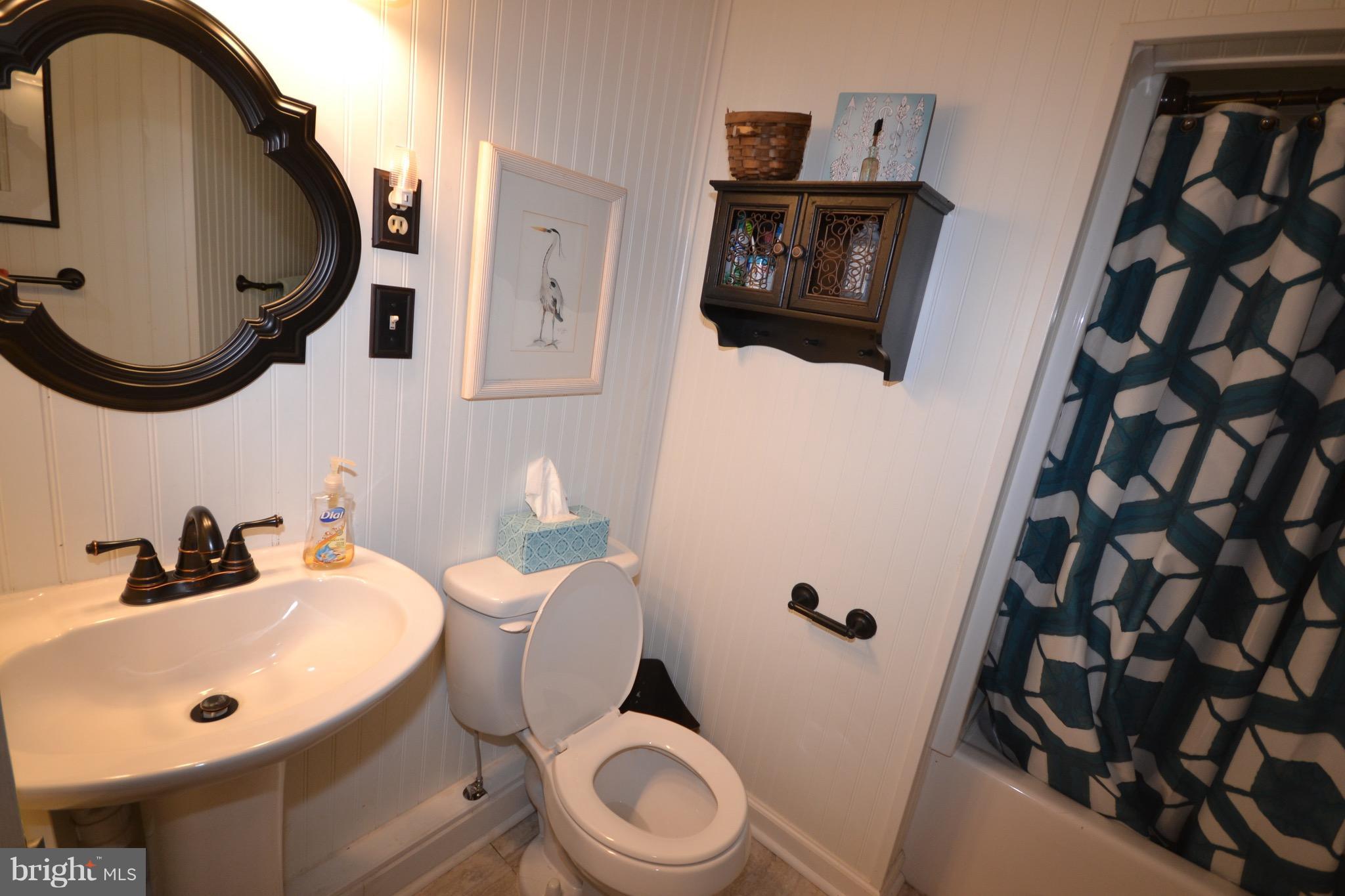2423 Mayberry Road Westminster, MD 21158 - Photo 17 of 30 Bath