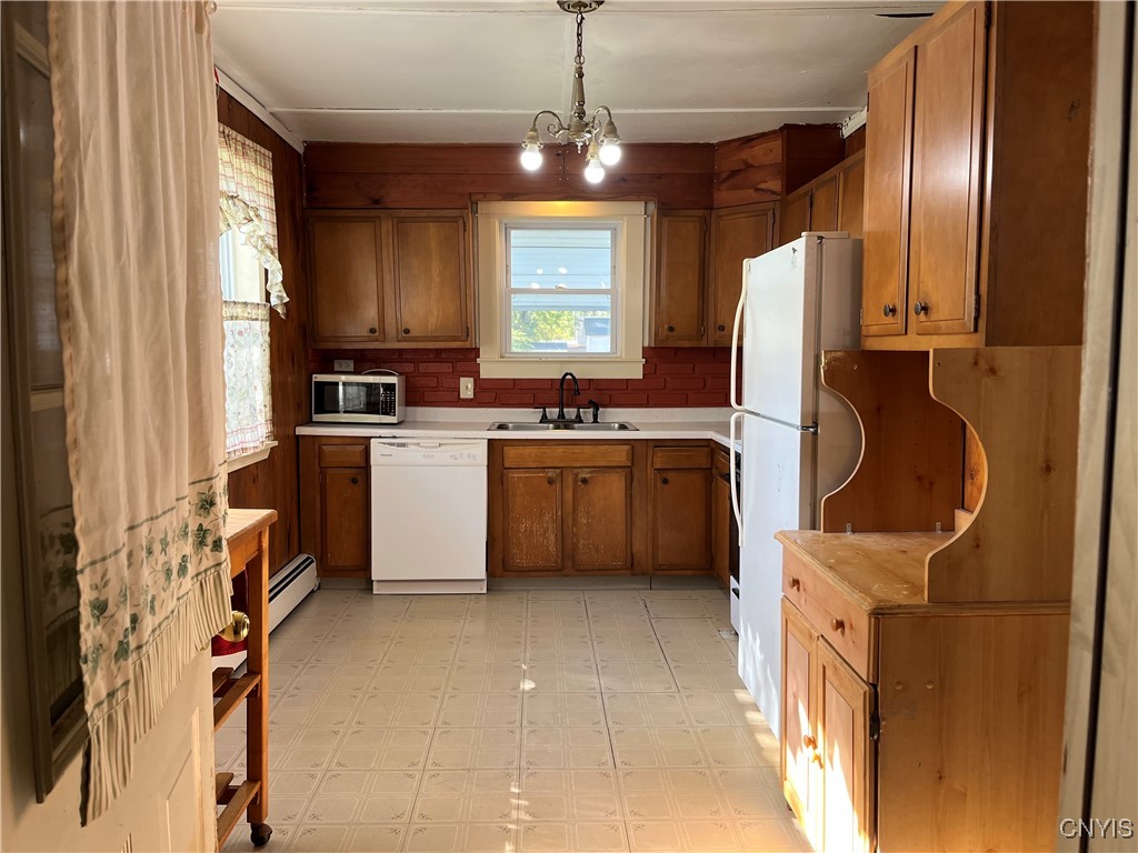 115 Phillips Street Fulton, NY 13069 - Photo 8 of 31