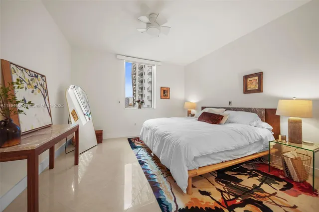 $470,000 | 1060 Brickell Avenue, Unit 1513, Miami, FL 33131