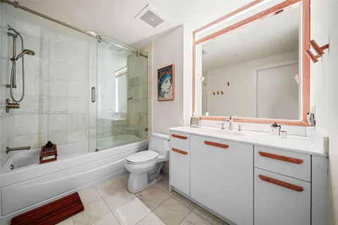 $470,000 | 1060 Brickell Avenue, Unit 1513, Miami, FL 33131