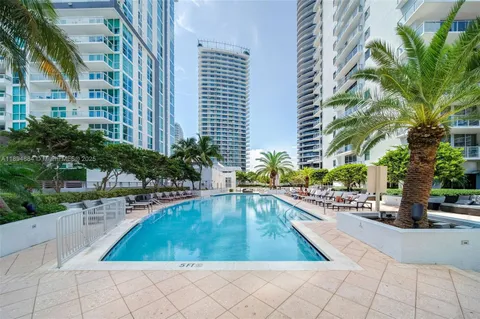 $470,000 | 1060 Brickell Avenue, Unit 1513, Miami, FL 33131
