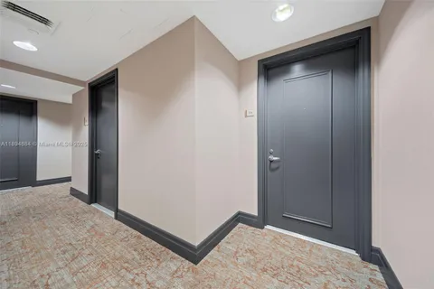 $470,000 | 1060 Brickell Avenue, Unit 1513, Miami, FL 33131