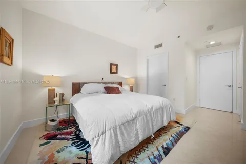 $470,000 | 1060 Brickell Avenue, Unit 1513, Miami, FL 33131