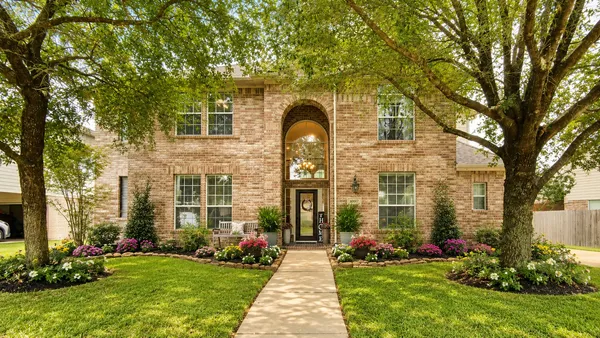 $450,000 | 6007 Valhalla Drive, Spring, TX 77379