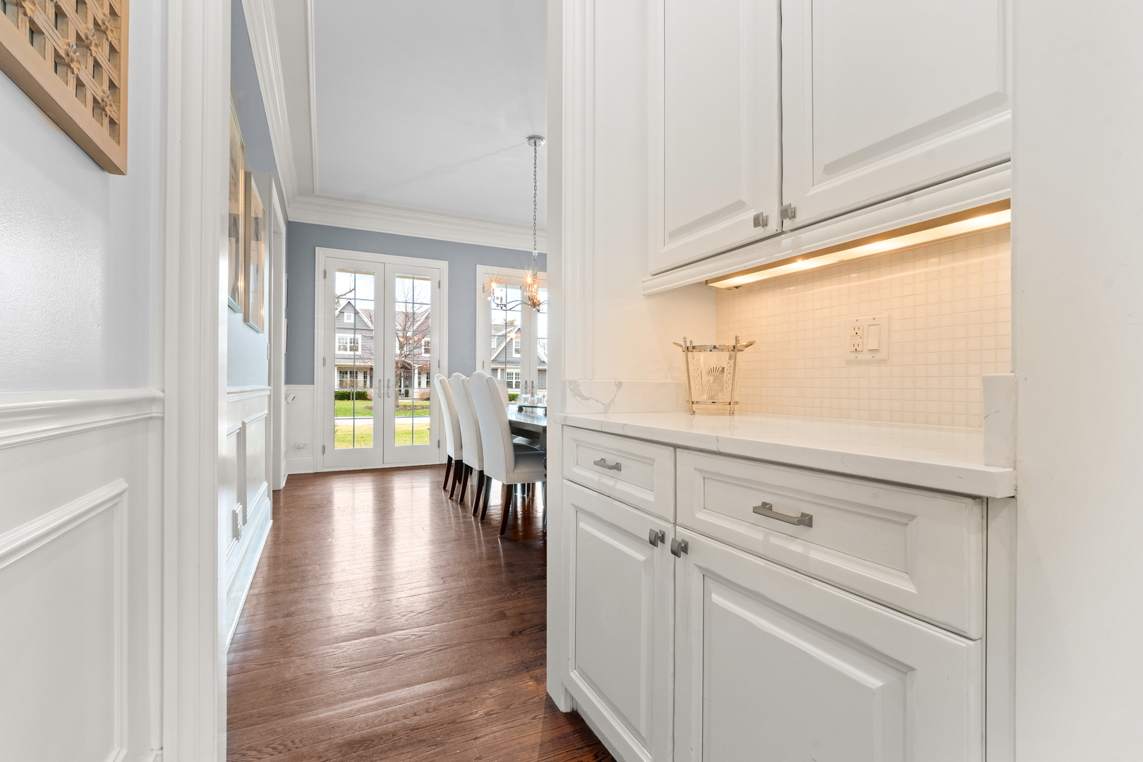 1045 Woodlawn Road Glenview, IL 60025 - Photo 11 of 47