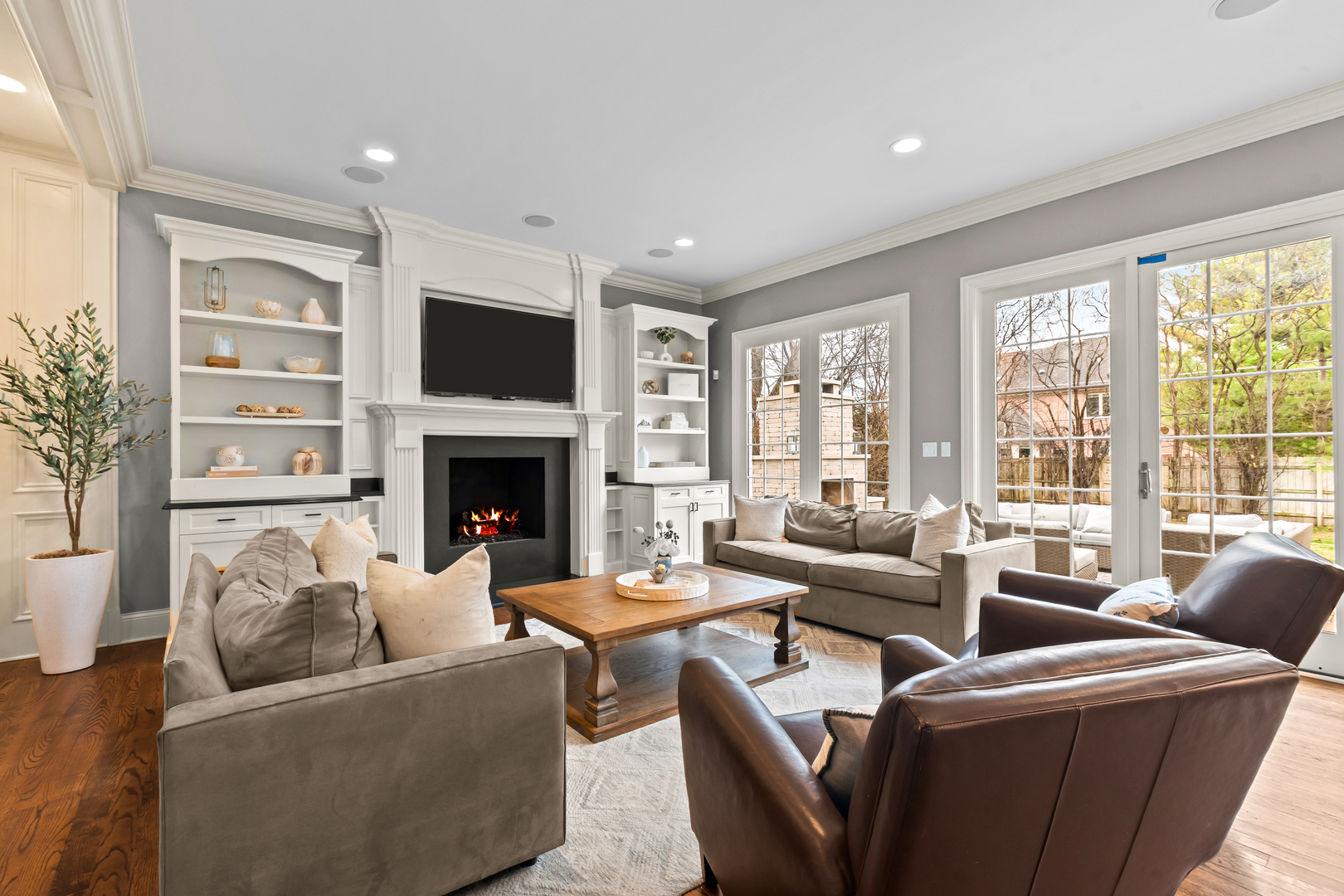 1045 Woodlawn Road Glenview, IL 60025 - Photo 12 of 47