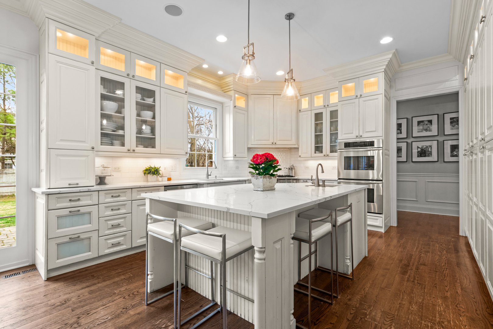 1045 Woodlawn Road Glenview, IL 60025 - Photo 16 of 47