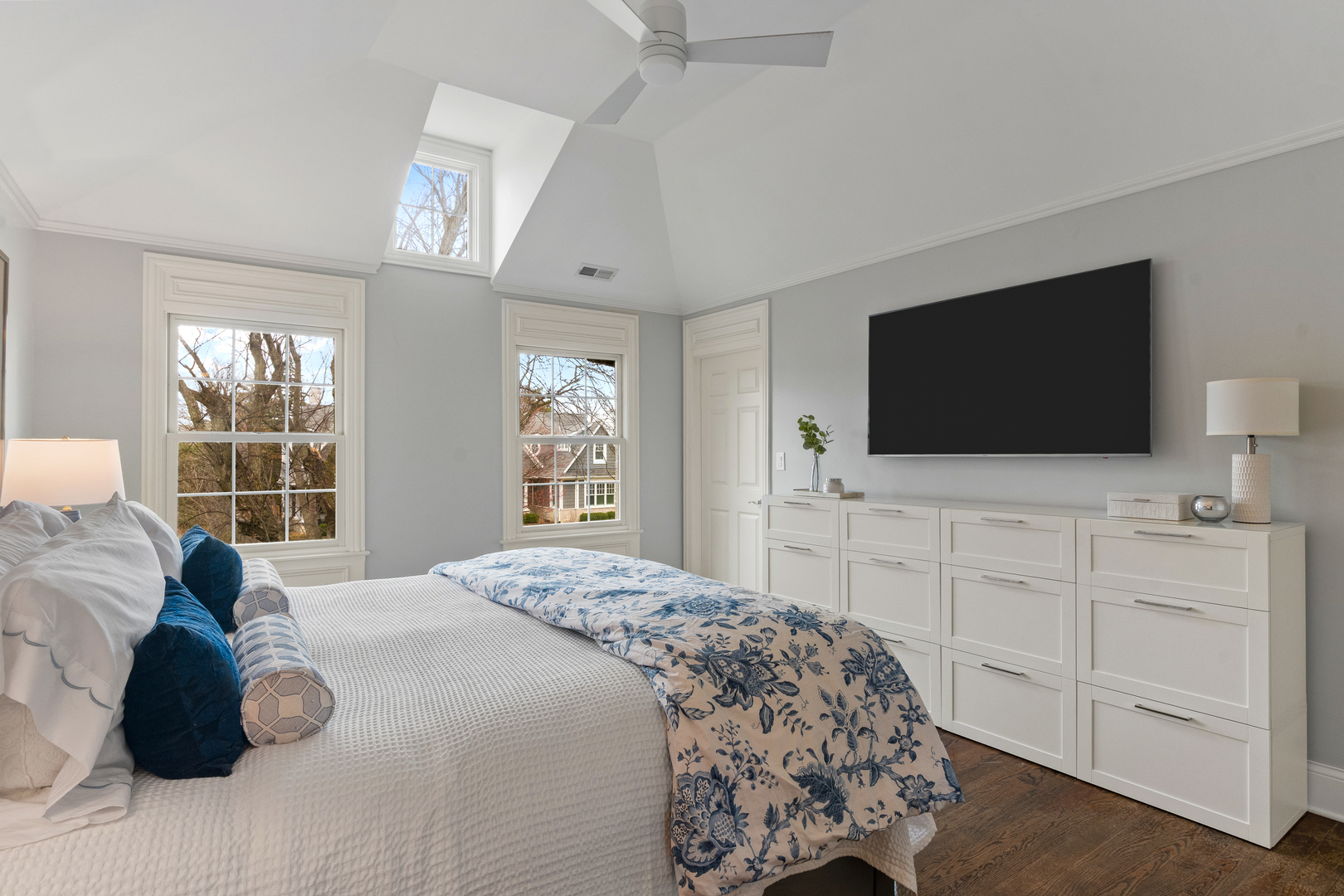 1045 Woodlawn Road Glenview, IL 60025 - Photo 24 of 47