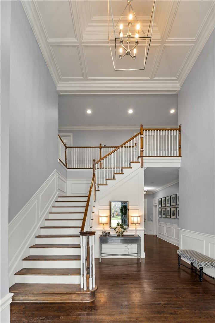 1045 Woodlawn Road Glenview, IL 60025 - Photo 3 of 47