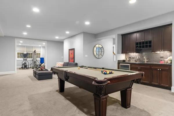 $2,100,000 | 1045 Woodlawn Road, Glenview, IL 60025