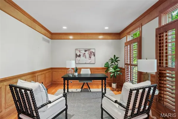 $1,370,000 | 17702 Horse Creek Court, Chesterfield, MO 63005