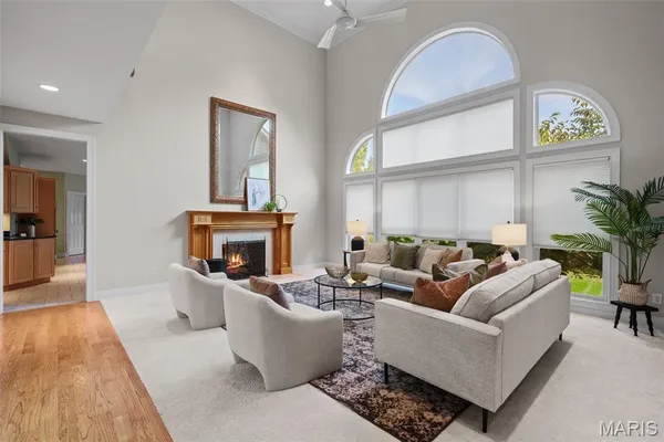 $1,370,000 | 17702 Horse Creek Court, Chesterfield, MO 63005