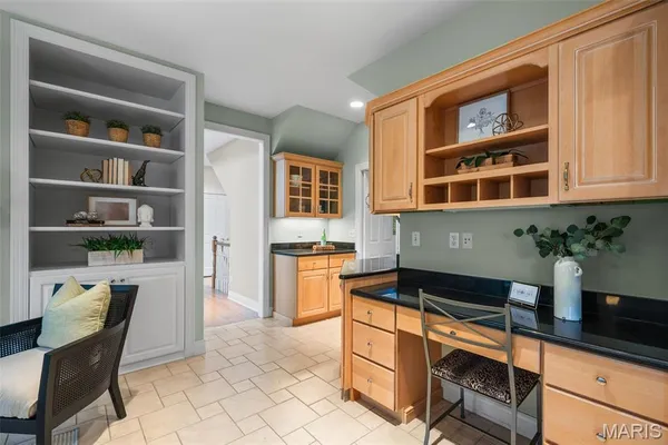 $1,370,000 | 17702 Horse Creek Court, Chesterfield, MO 63005