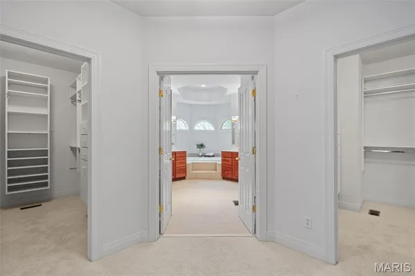 $1,370,000 | 17702 Horse Creek Court, Chesterfield, MO 63005