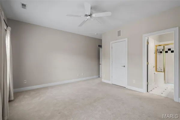 $1,370,000 | 17702 Horse Creek Court, Chesterfield, MO 63005