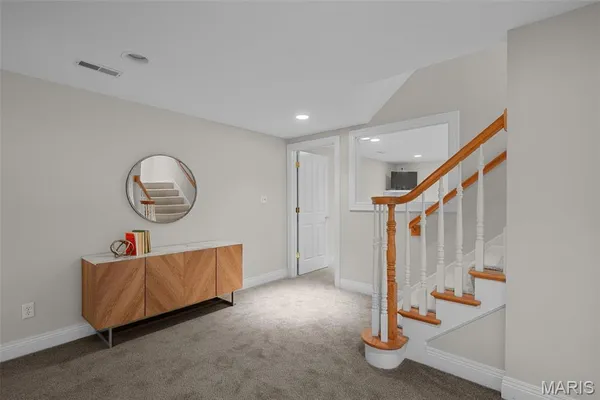 $1,370,000 | 17702 Horse Creek Court, Chesterfield, MO 63005