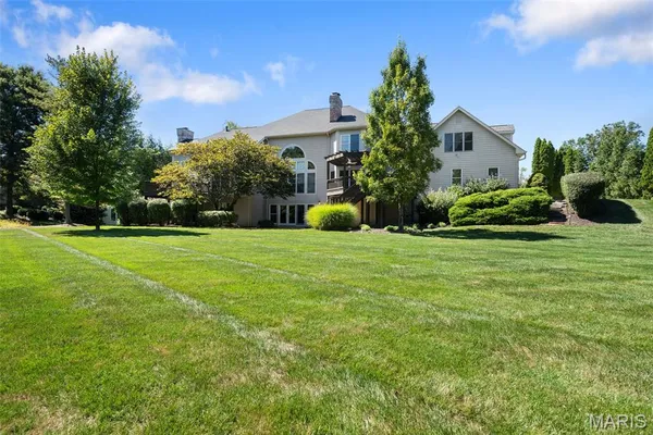 $1,370,000 | 17702 Horse Creek Court, Chesterfield, MO 63005