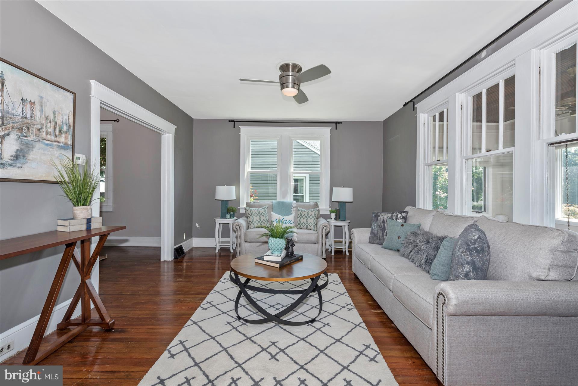 317 Avon Road Hagerstown, MD 21740 - Photo 5 of 30 a living room with furniture two window and a table