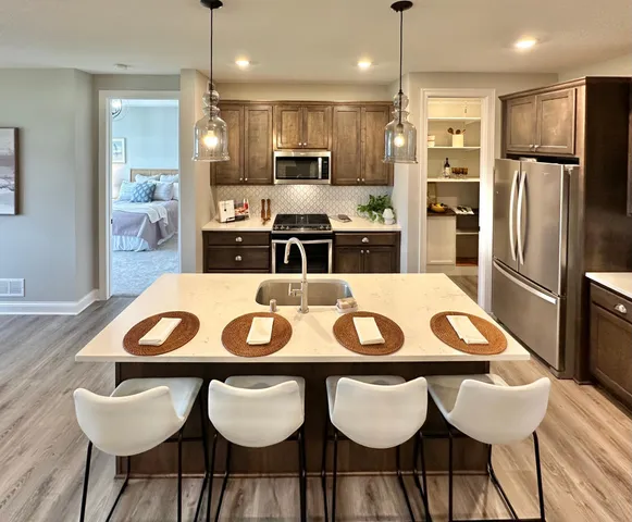 $624,900 | 10971 38th Court North, Lake Elmo, MN 55042