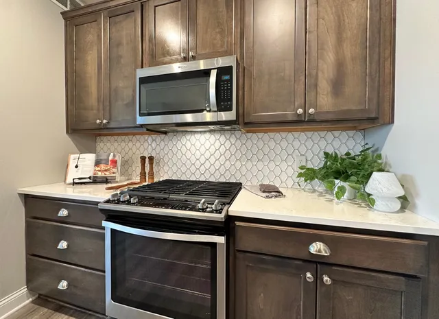 $624,900 | 10971 38th Court North, Lake Elmo, MN 55042