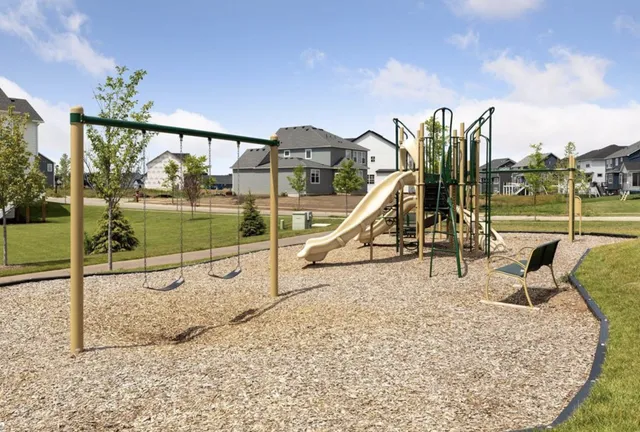 $624,900 | 10971 38th Court North, Lake Elmo, MN 55042